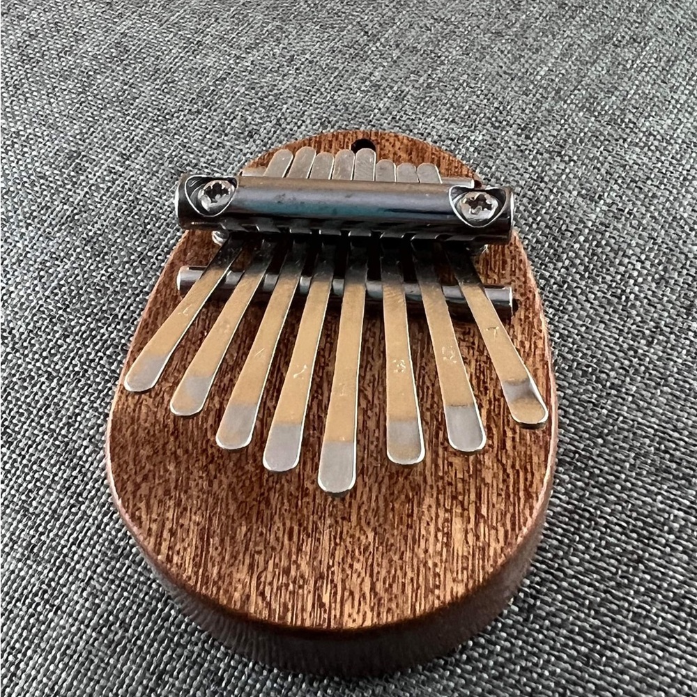 Mini Kalimba New Jewelry - Picture 2 of 2